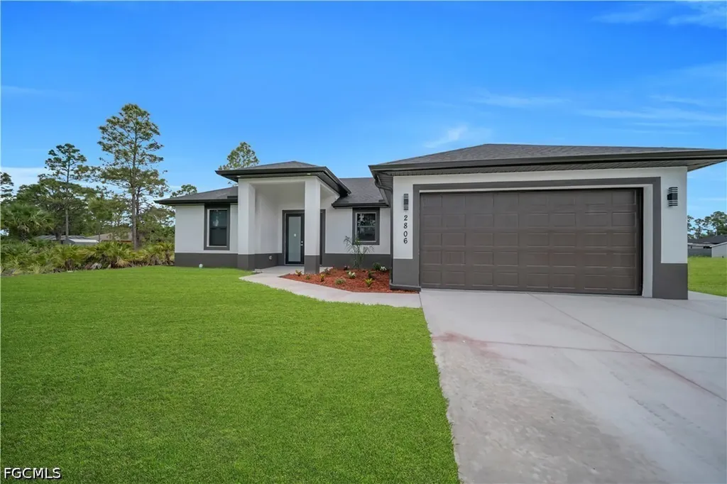 2806 18th Street W Lehigh Acres FL 33971