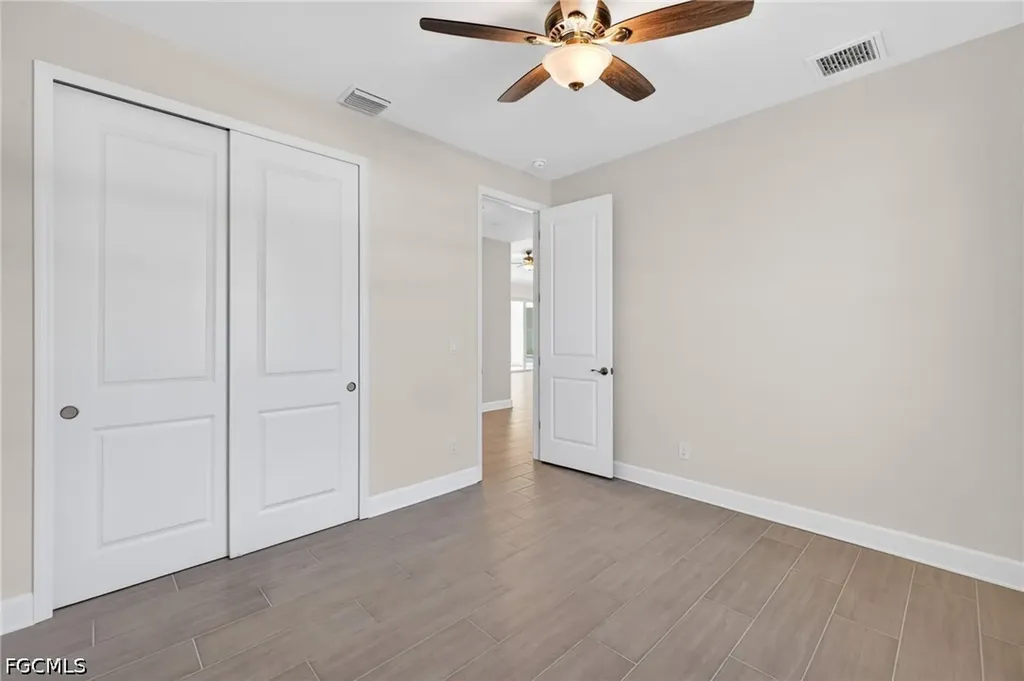2537 SW 11th Place Cape Coral FL 33914
