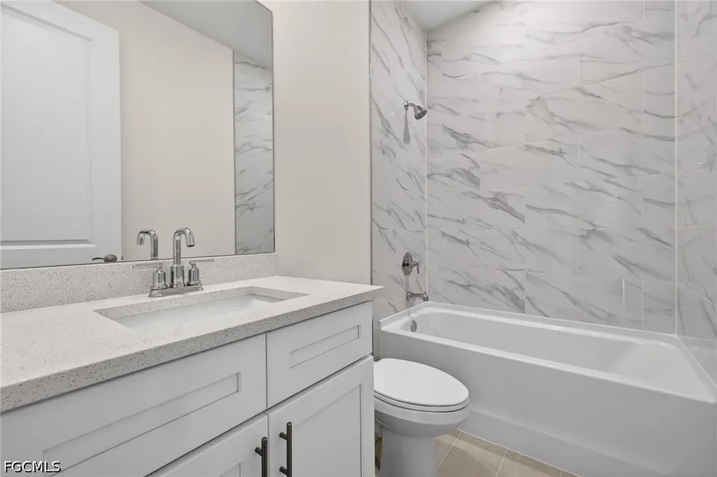 2537 SW 11th Place Cape Coral FL 33914