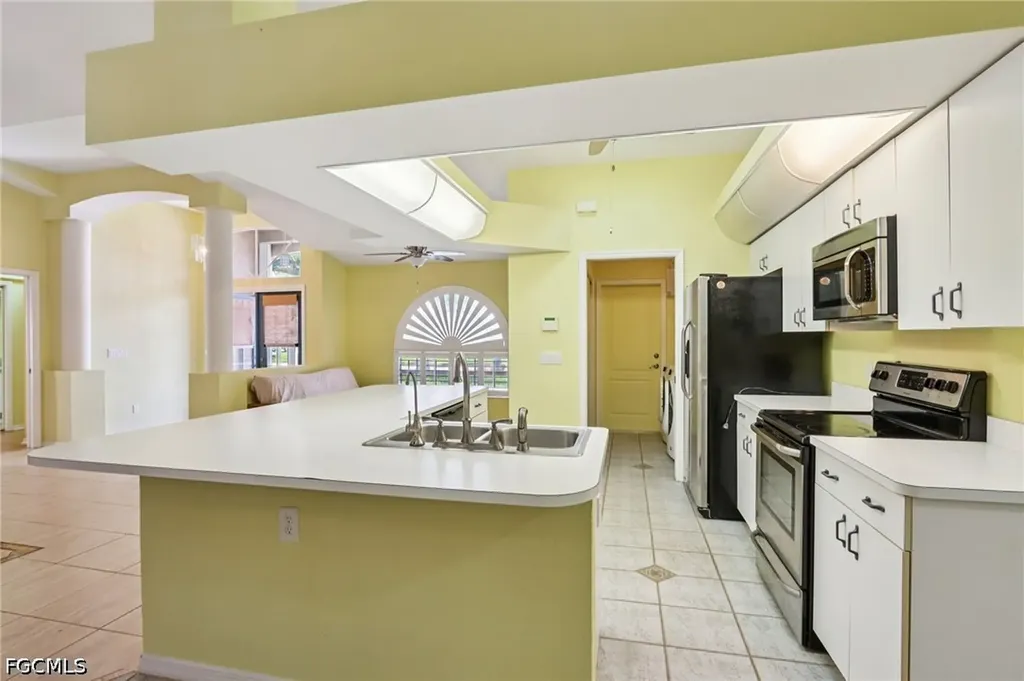 2701 SW 37th Terrace Cape Coral FL 33914