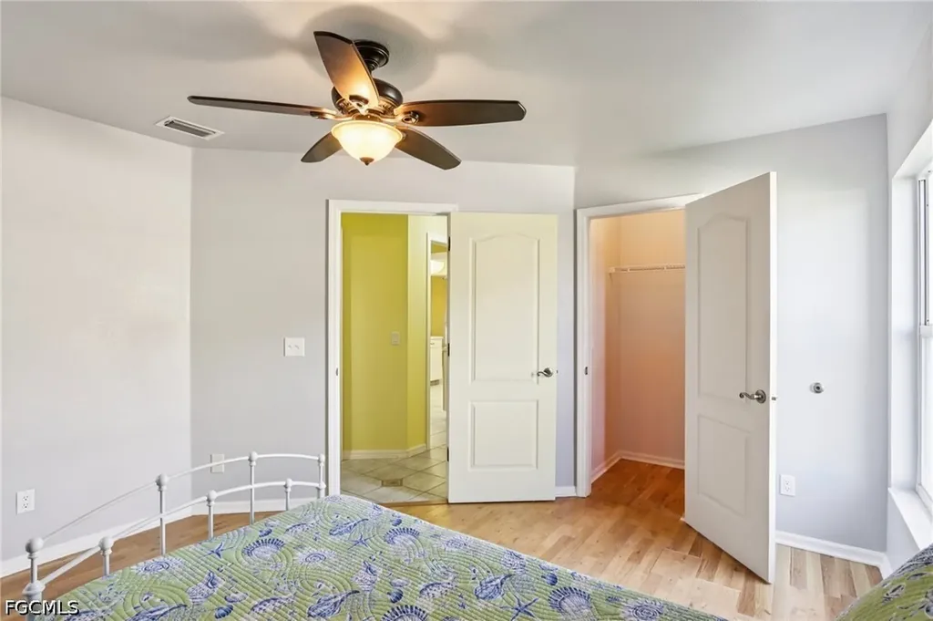 2701 SW 37th Terrace Cape Coral FL 33914