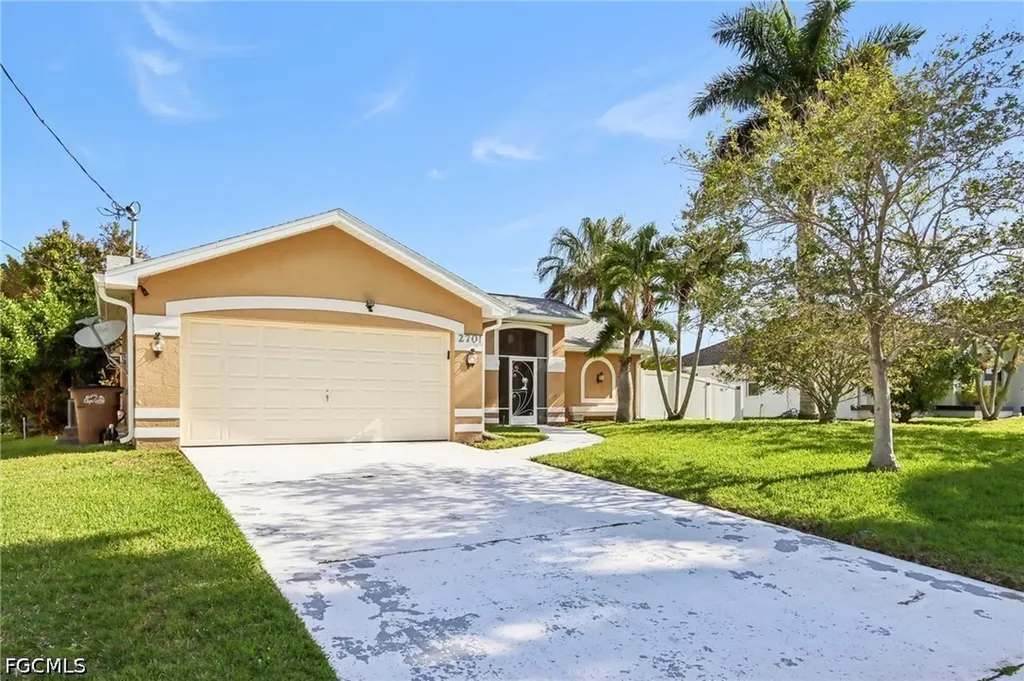 2701 SW 37th Terrace Cape Coral FL 33914