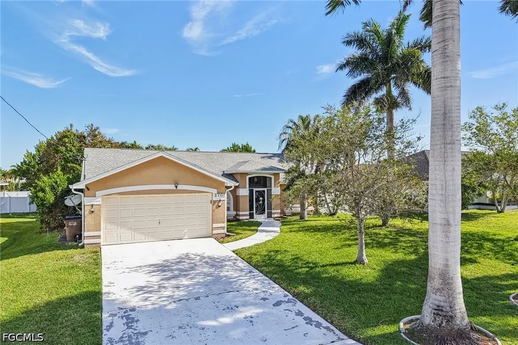 2701 SW 37th Terrace Cape Coral FL 33914