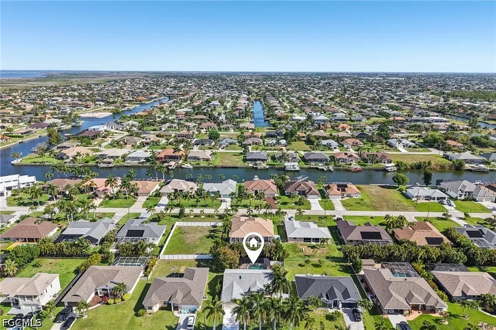 2701 SW 37th Terrace Cape Coral FL 33914