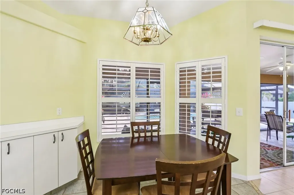 2701 SW 37th Terrace Cape Coral FL 33914