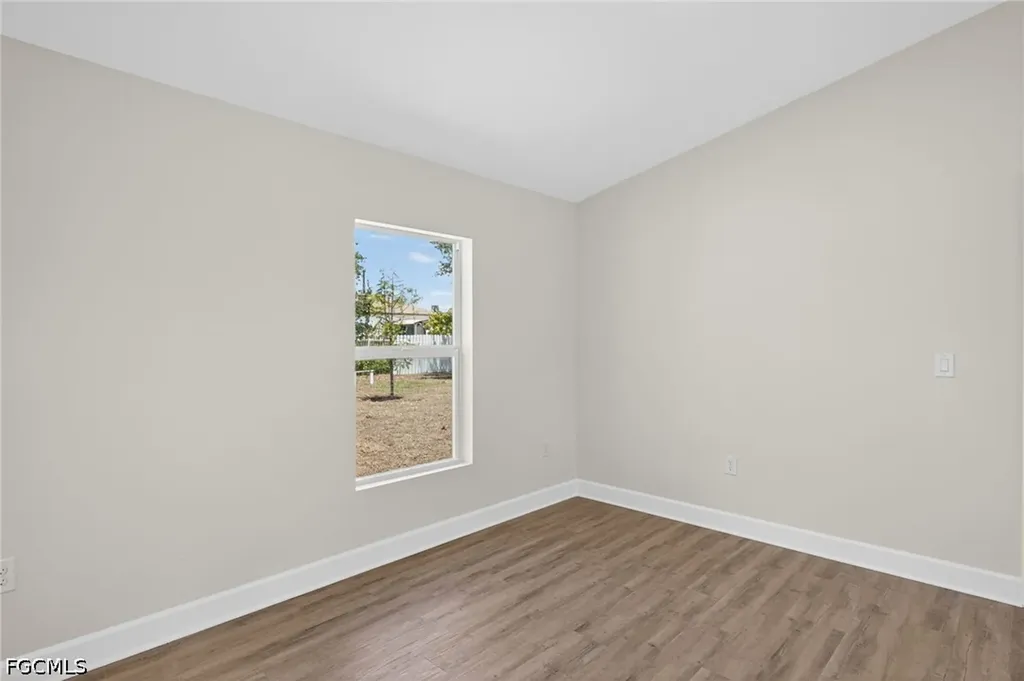 702 NW Douglas Circle Cape Coral FL 33993