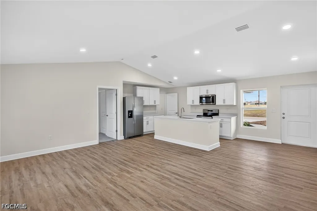 702 NW Douglas Circle Cape Coral FL 33993