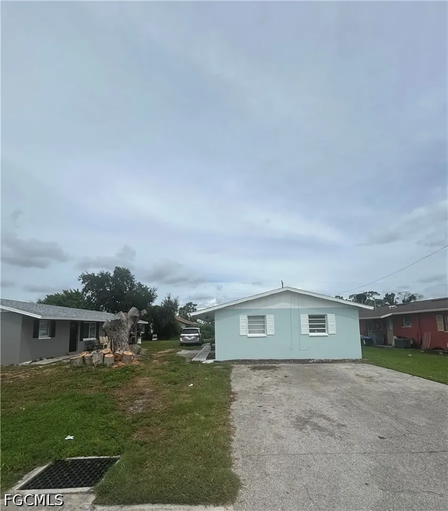 5517 6th Avenue Fort Myers FL 33907