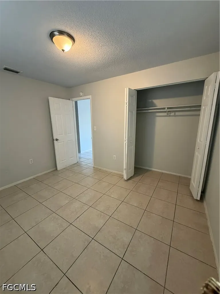 5517 6th Avenue Fort Myers FL 33907