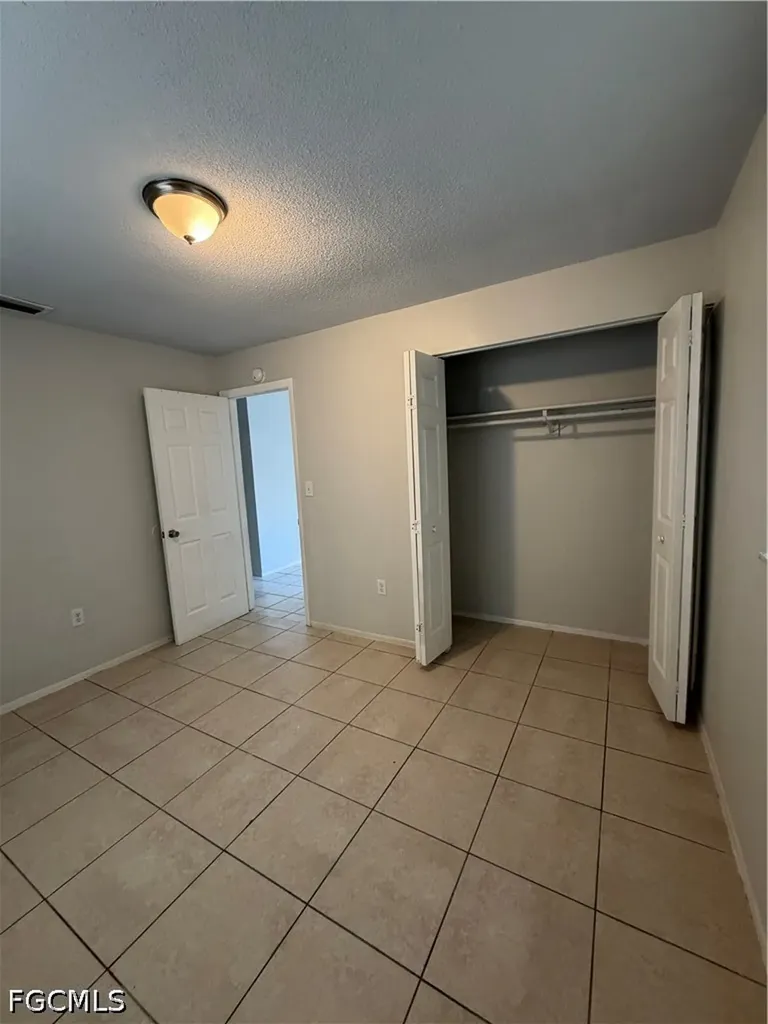 5517 6th Avenue Fort Myers FL 33907