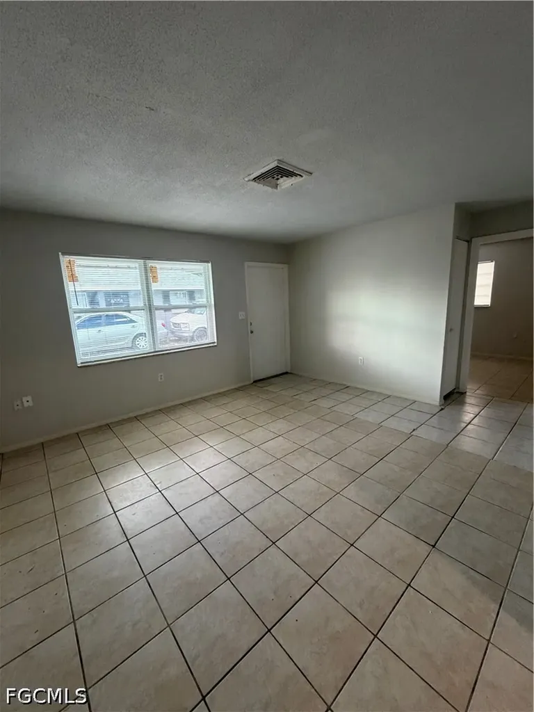 5517 6th Avenue Fort Myers FL 33907