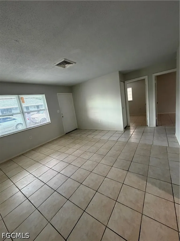 5517 6th Avenue Fort Myers FL 33907
