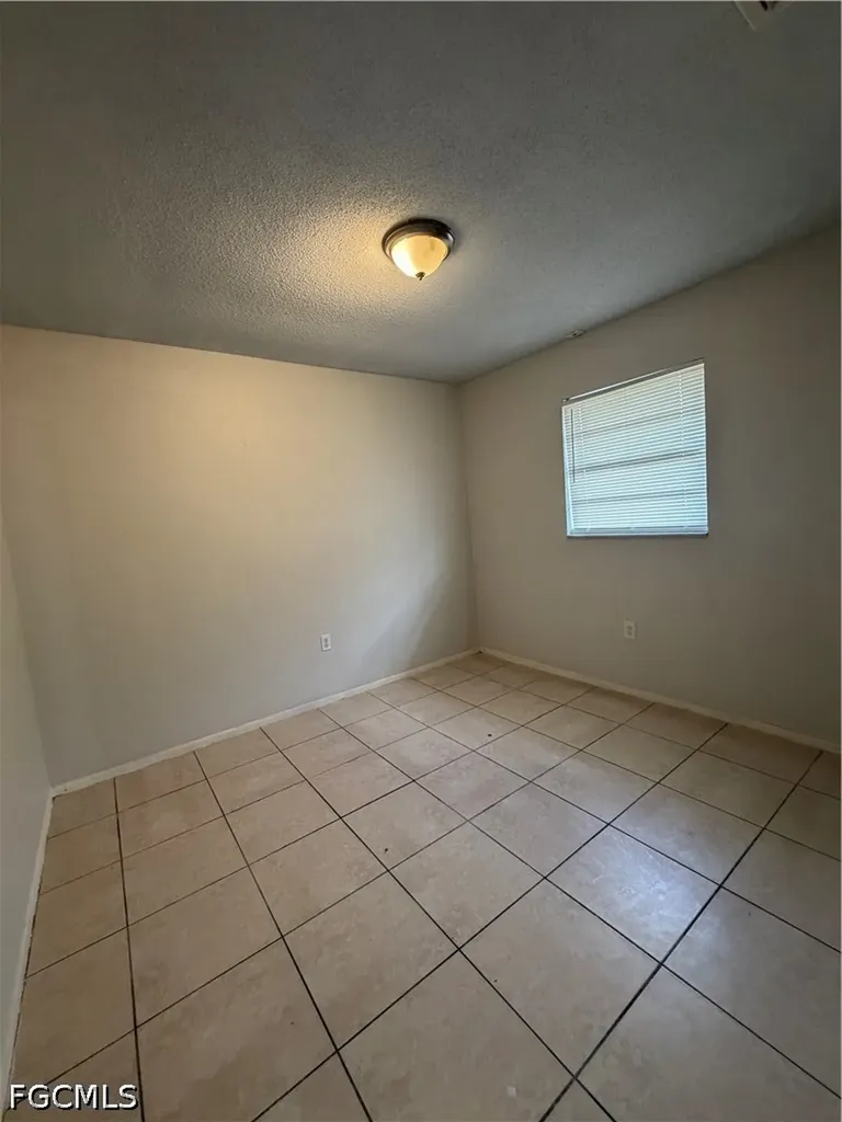 5517 6th Avenue Fort Myers FL 33907
