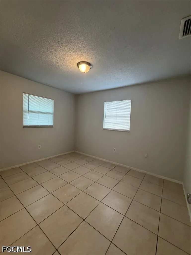 5517 6th Avenue Fort Myers FL 33907