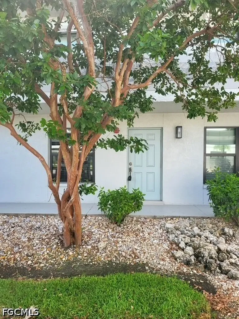4244 SE 20th Place Cape Coral FL 33904