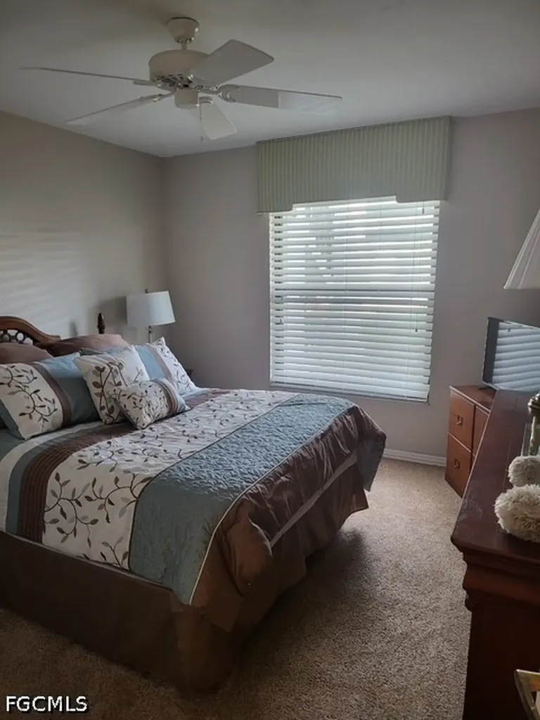 4244 SE 20th Place Cape Coral FL 33904