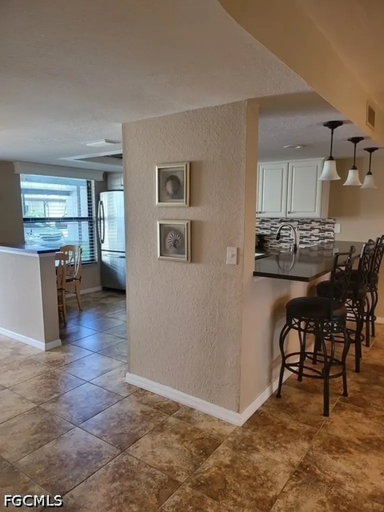 4244 SE 20th Place Cape Coral FL 33904