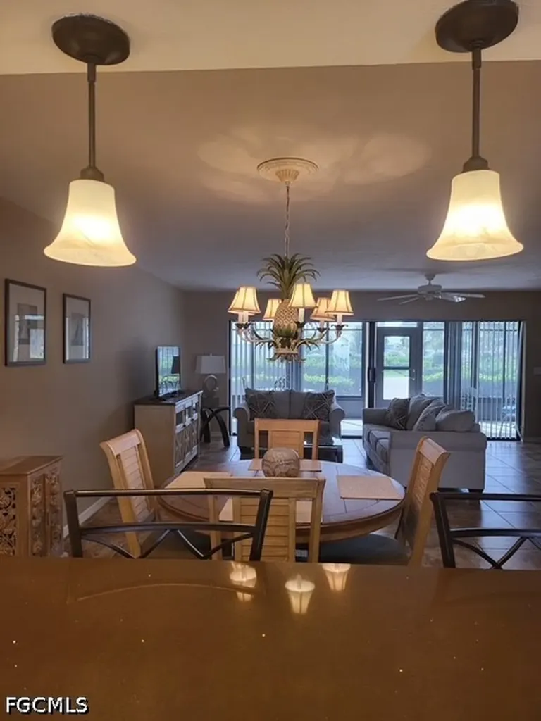 4244 SE 20th Place Cape Coral FL 33904