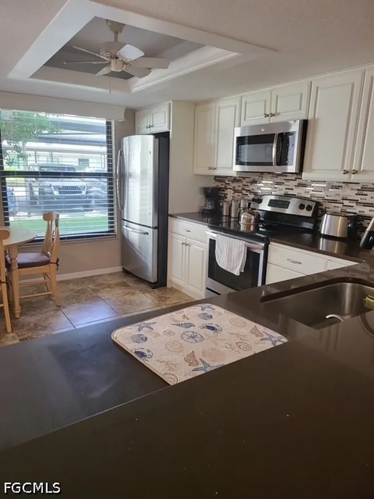4244 SE 20th Place Cape Coral FL 33904