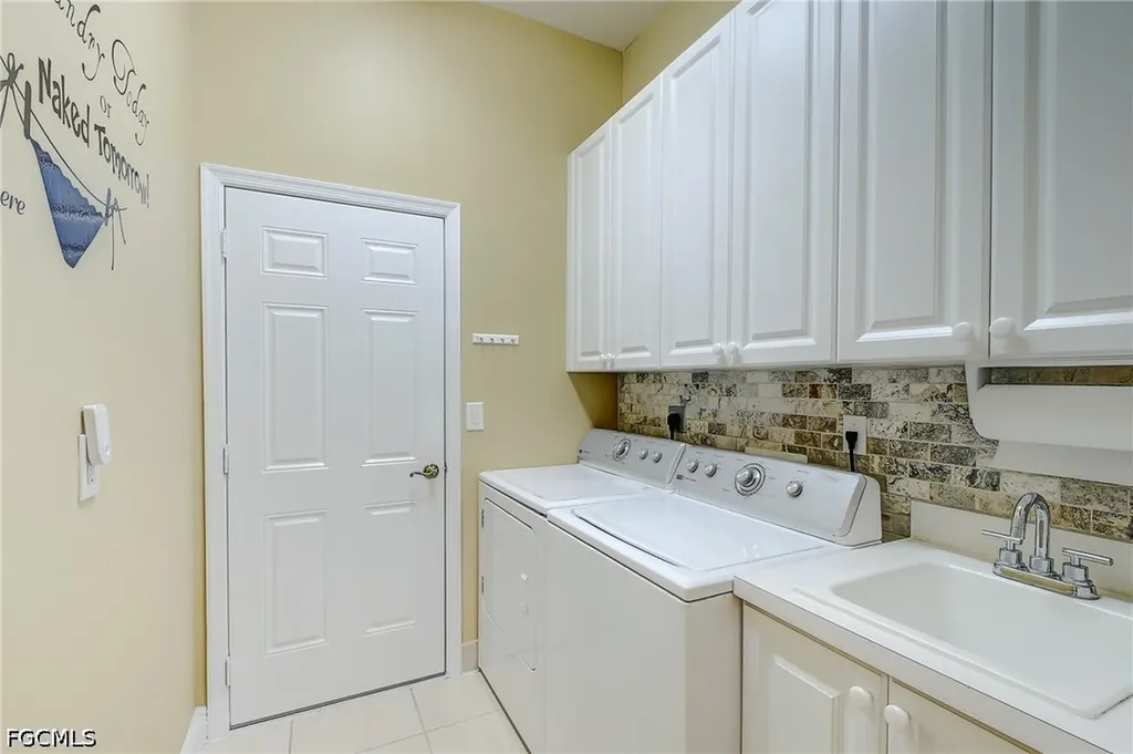 13921 Bently Circle Fort Myers FL 33912