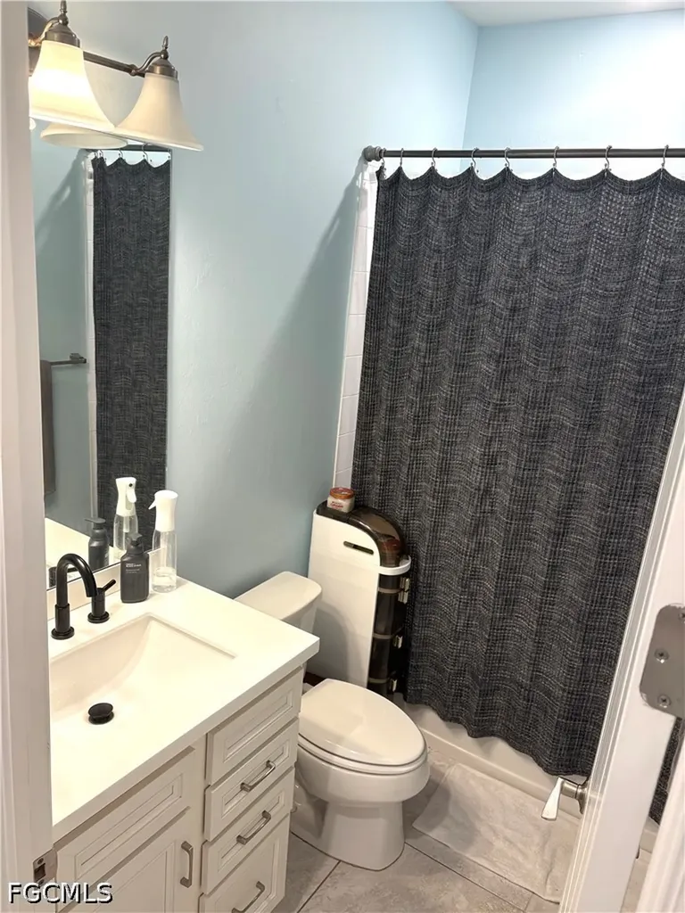 1999 Parson Street Naples FL 34120