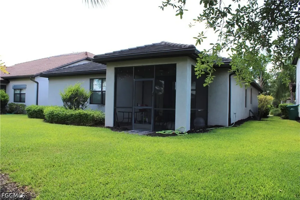 1999 Parson Street Naples FL 34120