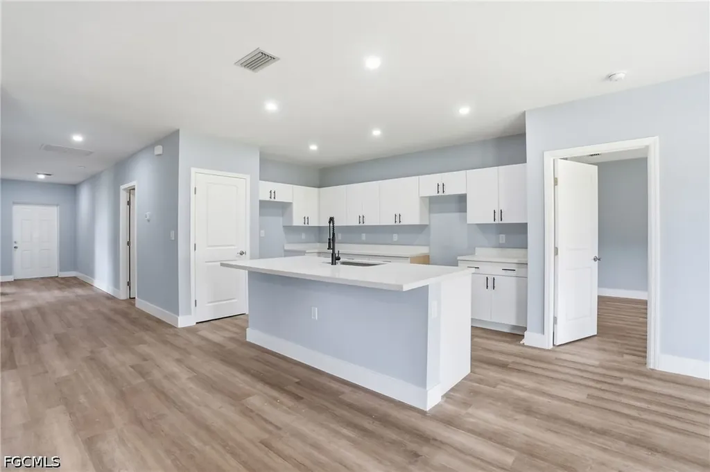 2720 NW 20th Terrace Cape Coral FL 33993