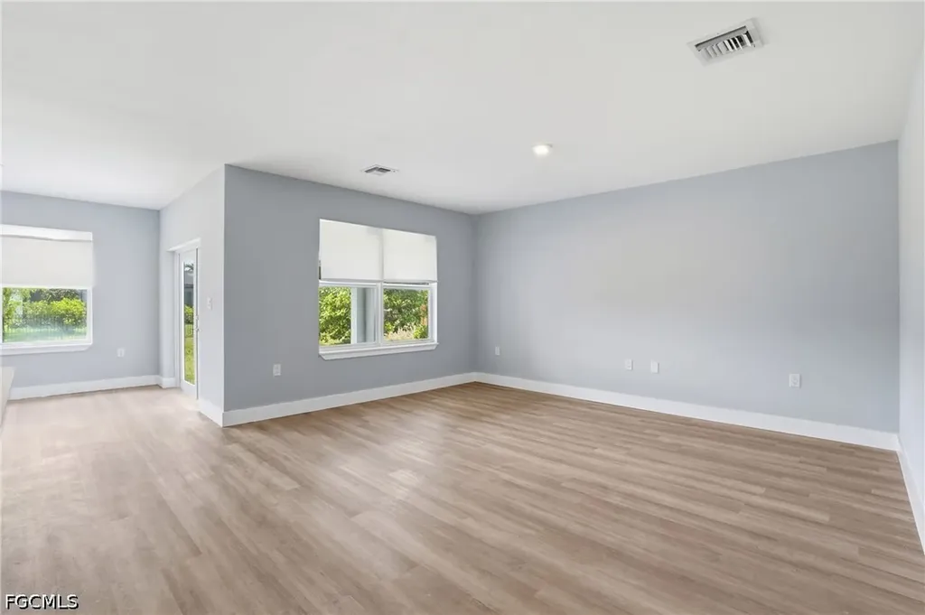 2720 NW 20th Terrace Cape Coral FL 33993
