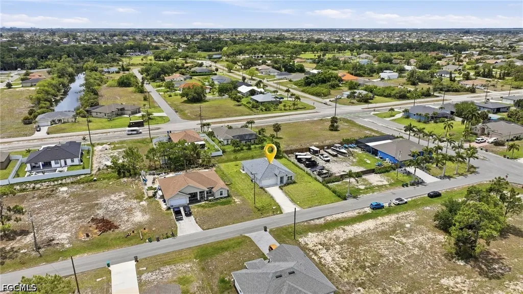 2720 NW 20th Terrace Cape Coral FL 33993