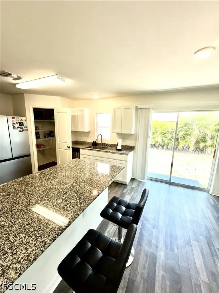 341 NE 13th Terrace Cape Coral FL 33909