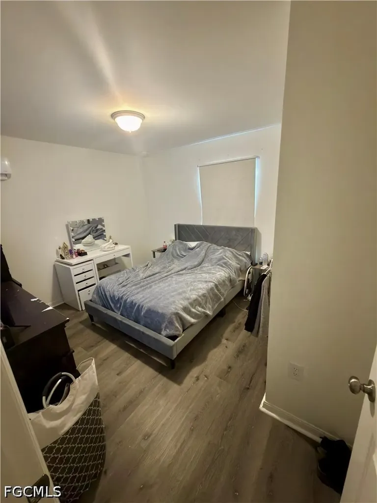 341 NE 13th Terrace Cape Coral FL 33909