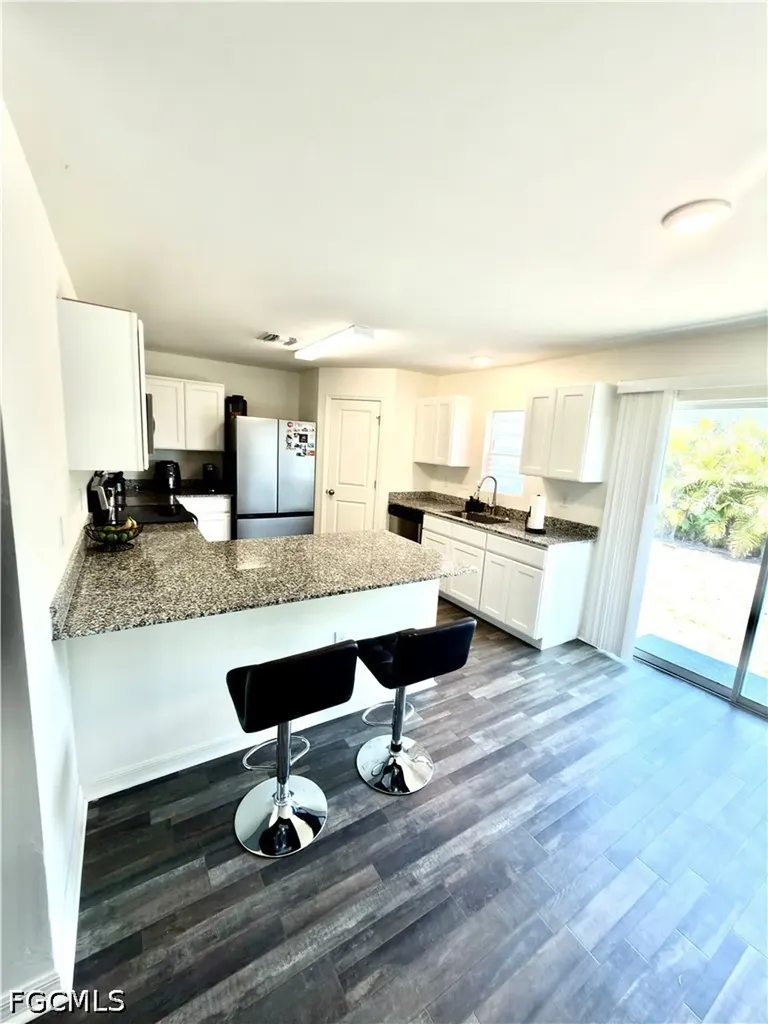 341 NE 13th Terrace Cape Coral FL 33909