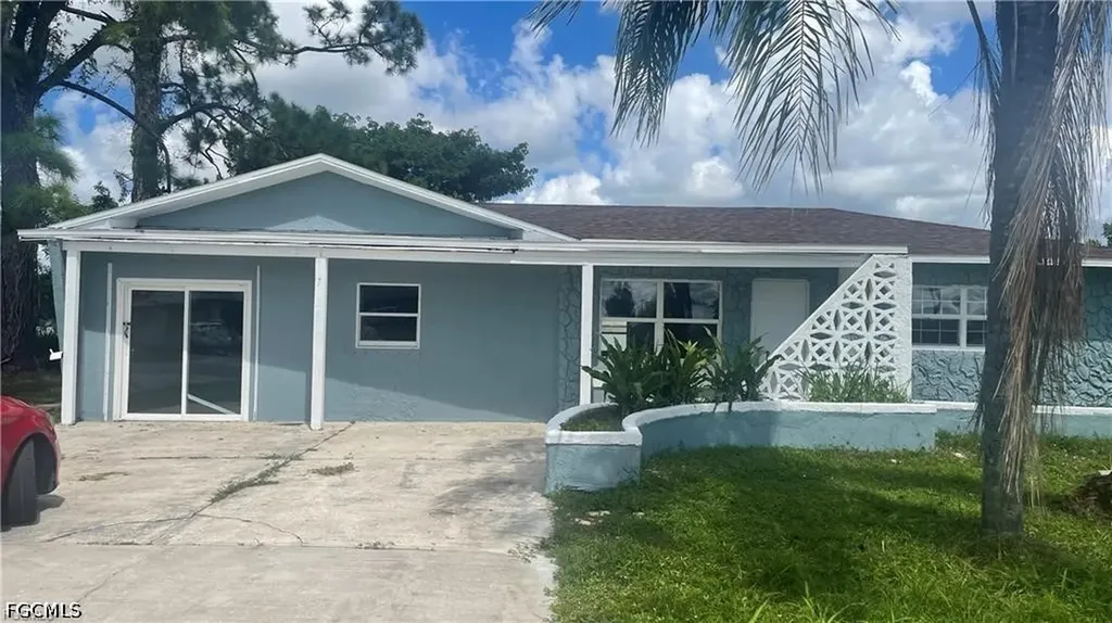 1001 Coolidge Avenue Lehigh Acres FL 33936