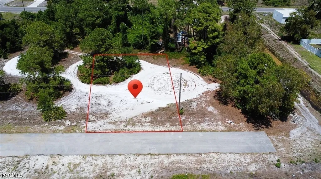 3502 24th Street SW Lehigh Acres FL 33976