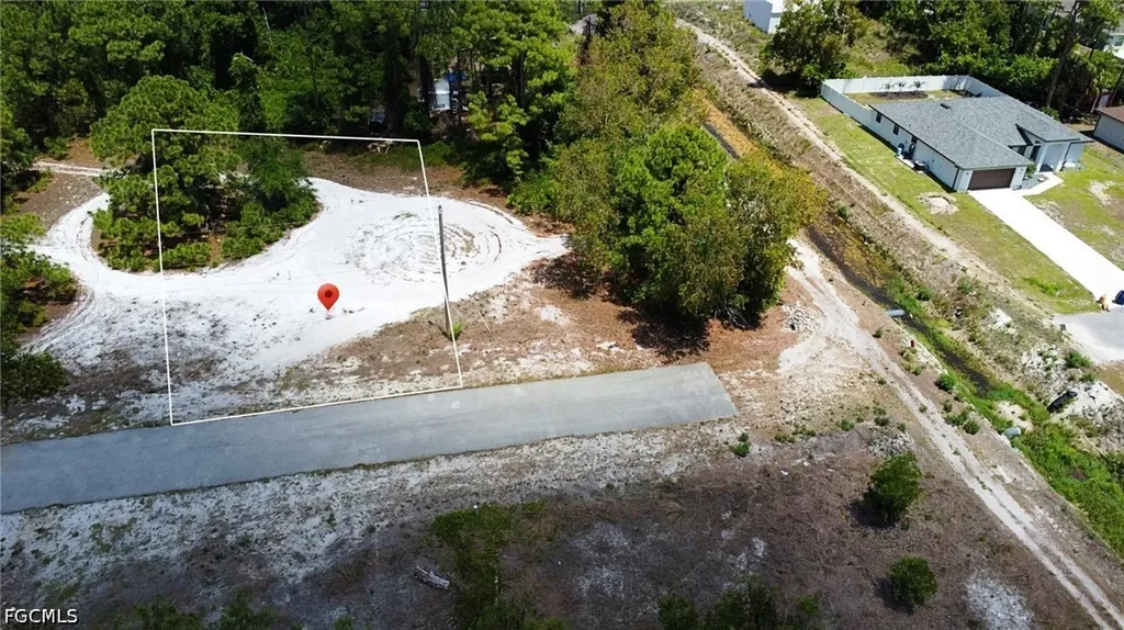 3502 24th Street SW Lehigh Acres FL 33976