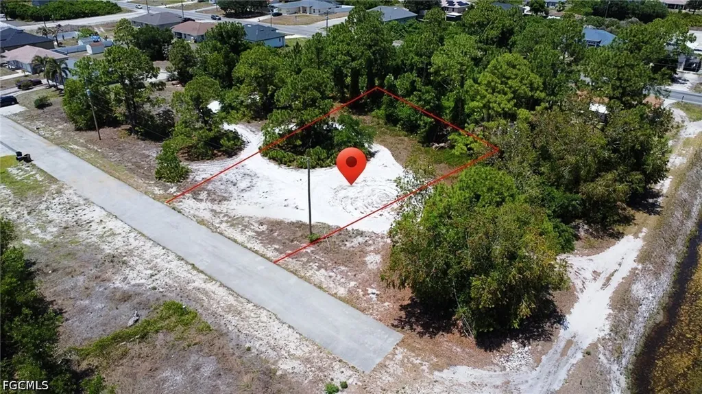 3502 24th Street SW Lehigh Acres FL 33976