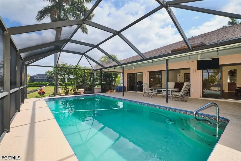 4122 SW 22nd Court Cape Coral FL 33914