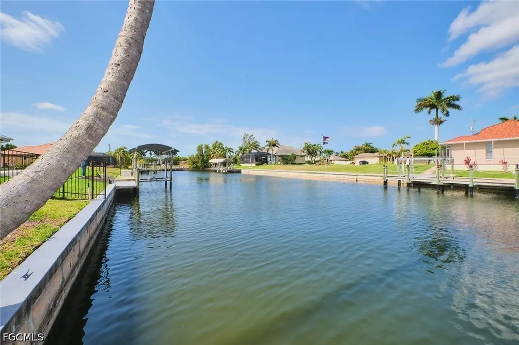 4122 SW 22nd Court Cape Coral FL 33914