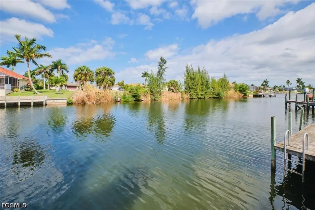4122 SW 22nd Court Cape Coral FL 33914