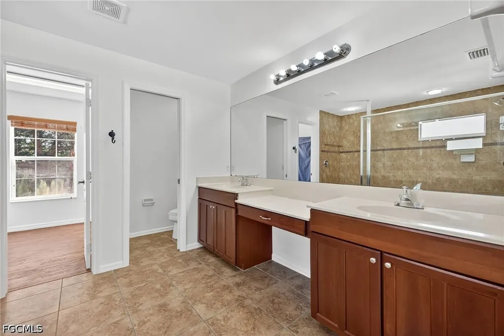 2858 Via Campania Street Fort Myers FL 33905