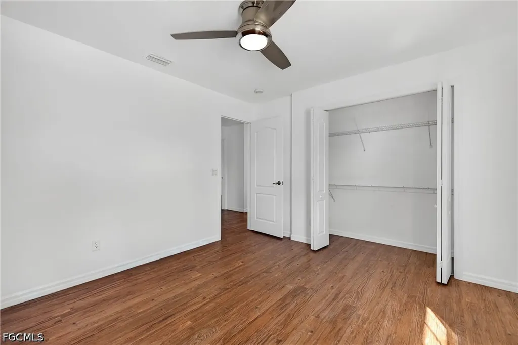 2858 Via Campania Street Fort Myers FL 33905