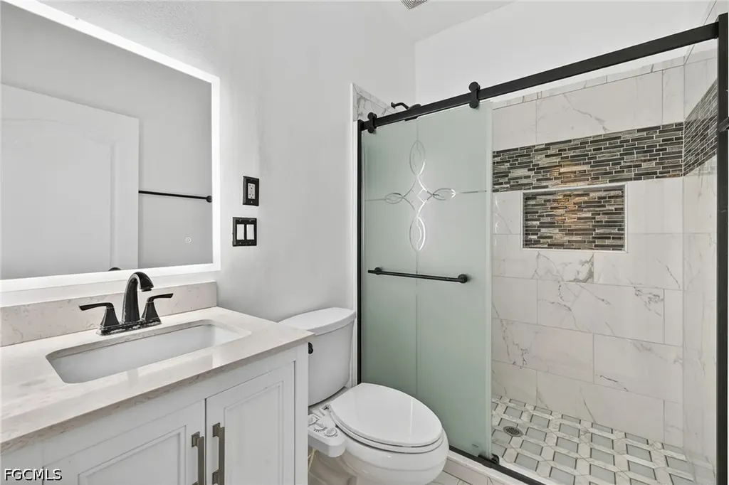 2858 Via Campania Street Fort Myers FL 33905