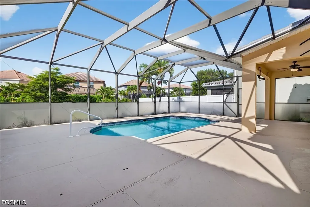 2858 Via Campania Street Fort Myers FL 33905