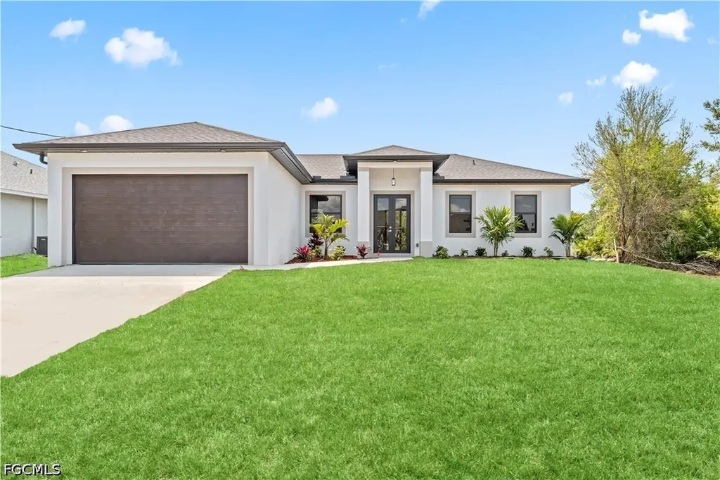 2705 Darlene Place Lehigh Acres FL 33971