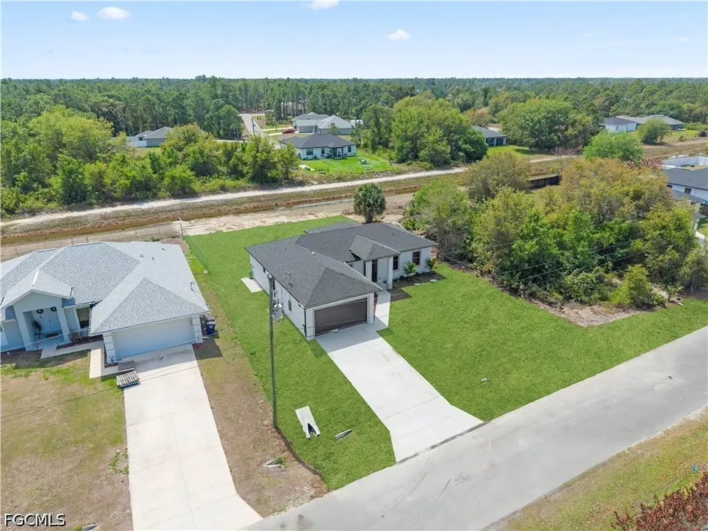 2705 Darlene Place Lehigh Acres FL 33971