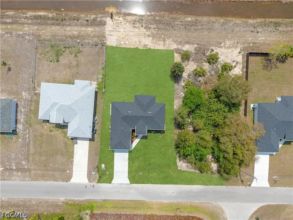 2705 Darlene Place Lehigh Acres FL 33971