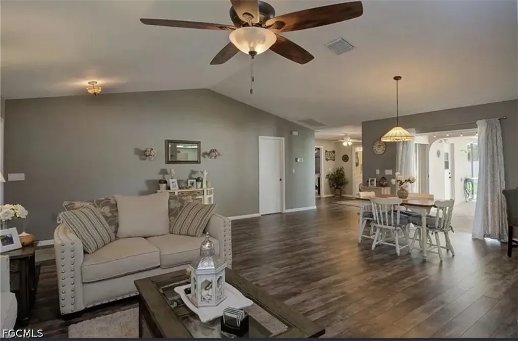 1320 SE 25th Lane Cape Coral FL 33904