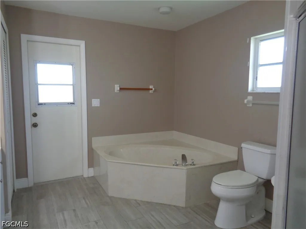 1320 SE 25th Lane Cape Coral FL 33904