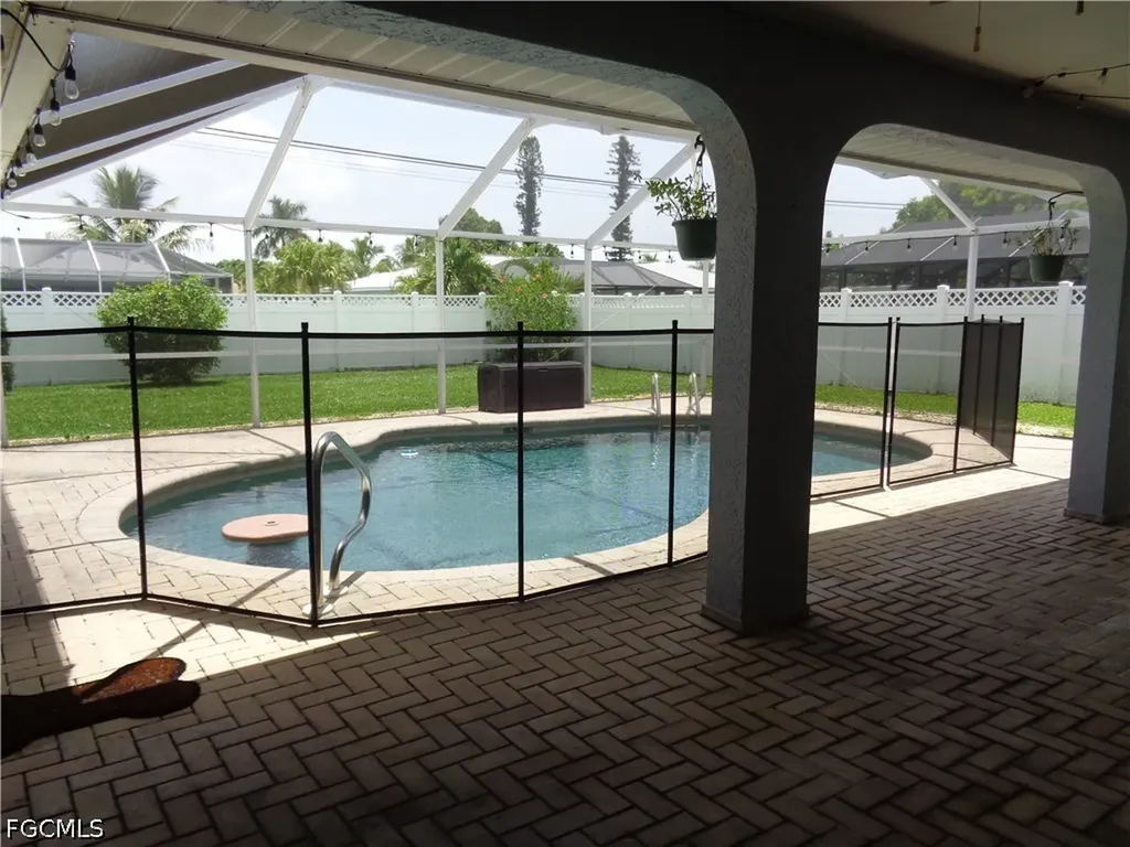 1320 SE 25th Lane Cape Coral FL 33904