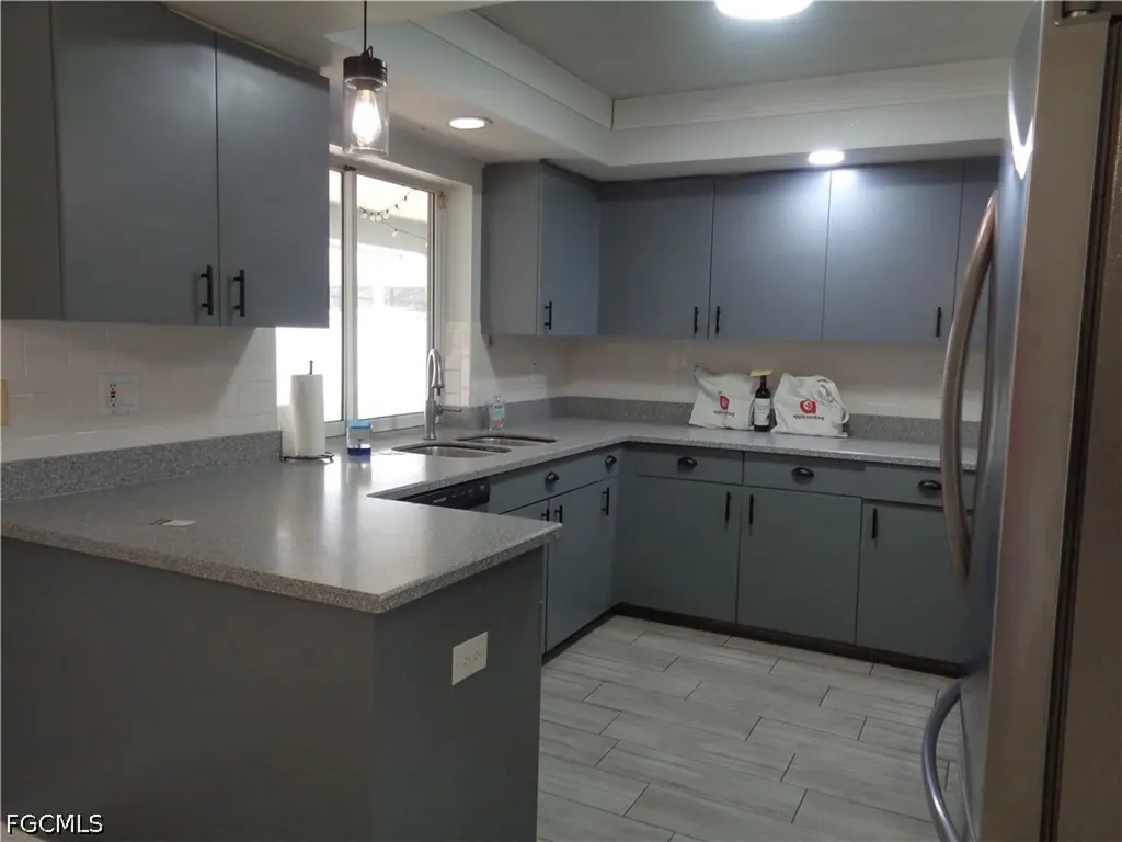 1320 SE 25th Lane Cape Coral FL 33904